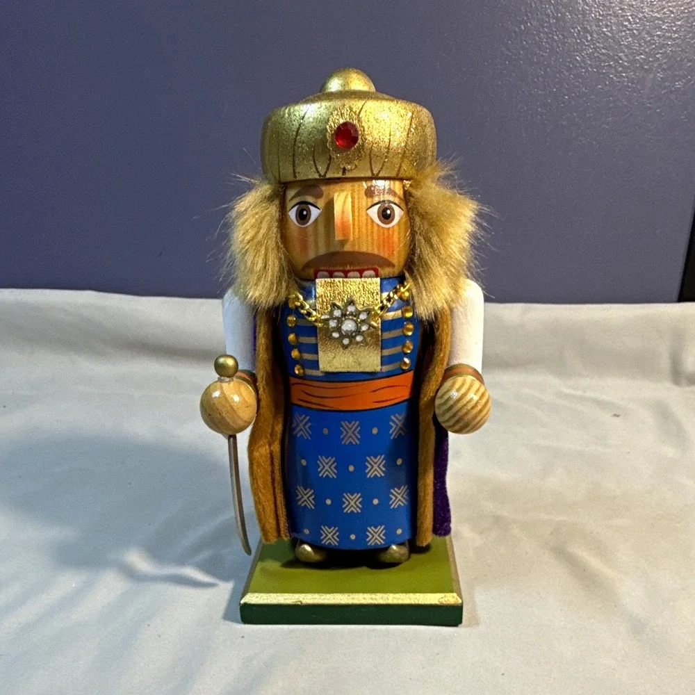 World Market 2013 Turkish Nutcracker Wooden Holiday Decor 14